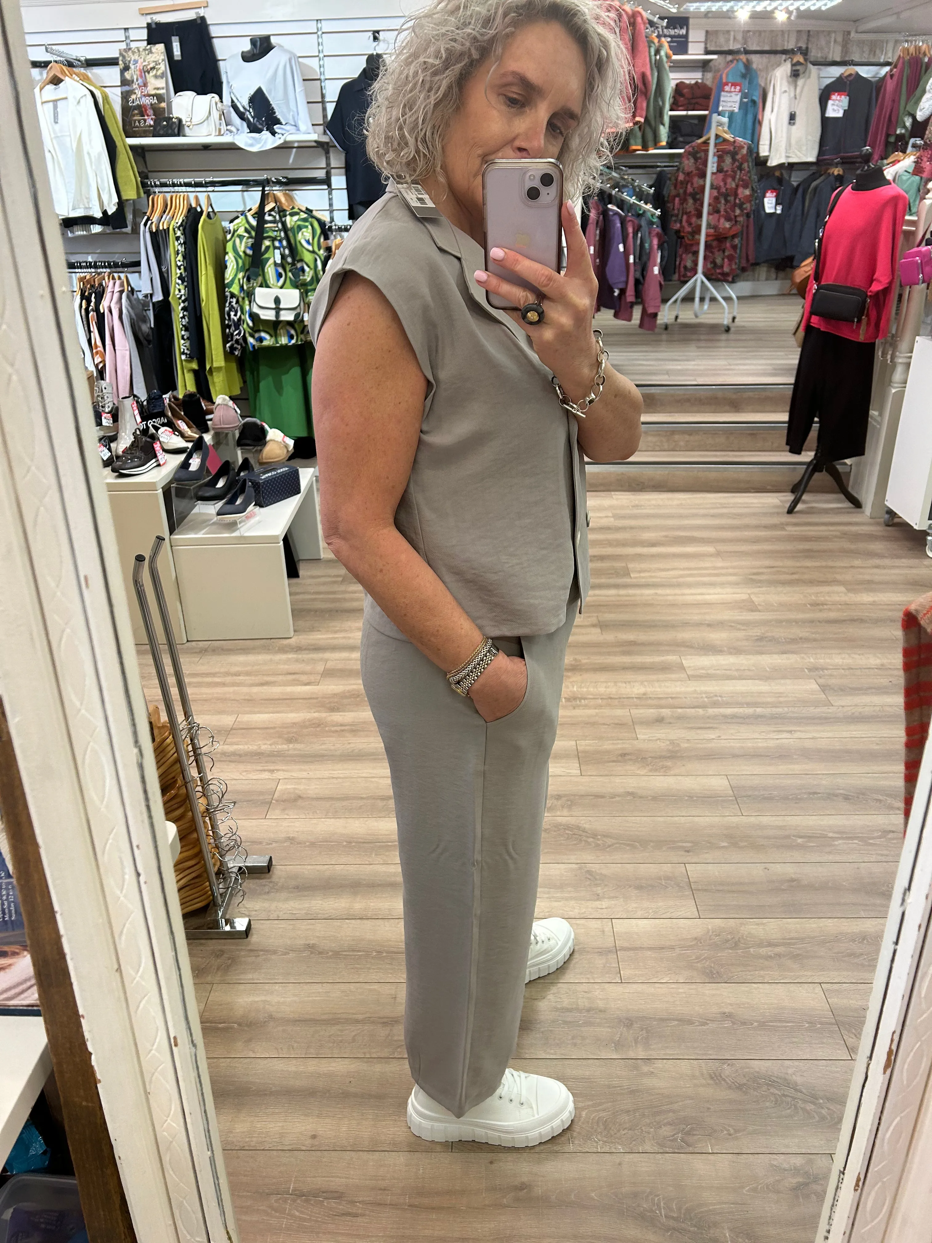 Naya Trouser With Tuck Hem- Mink