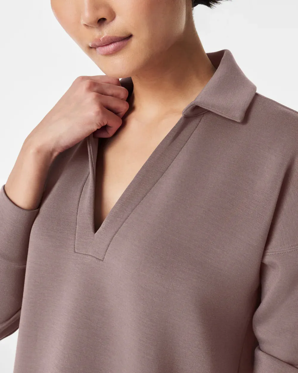 SPANX - AIRESSENTIALS SPLIT NECK POLO TOP